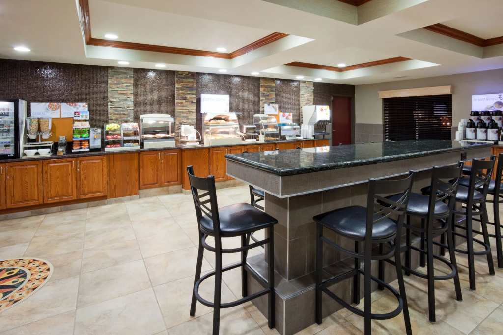 Holiday Inn Express & Suites Aberdeen by IHG
