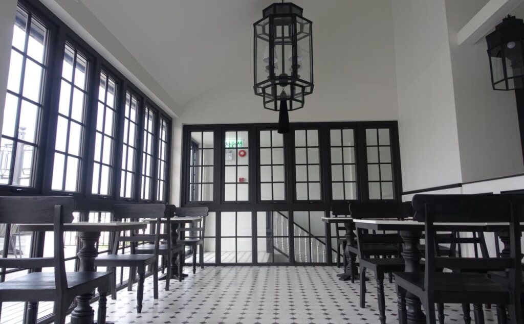 MORA Boutique Hotel
