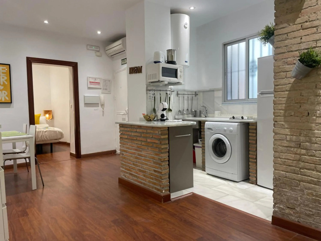 Apartamentos Nest Flats Paseo de los Tristes