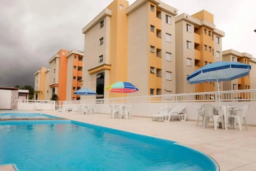 Sun Way Apartamentos com piscinas e churrasqueiras