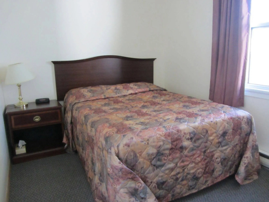 The Maplewood Motel
