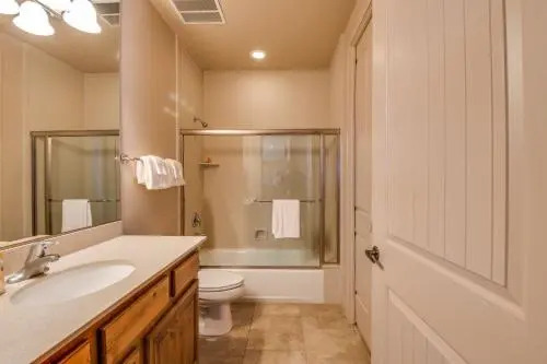 3BD/2B Sunset Views in the Desert