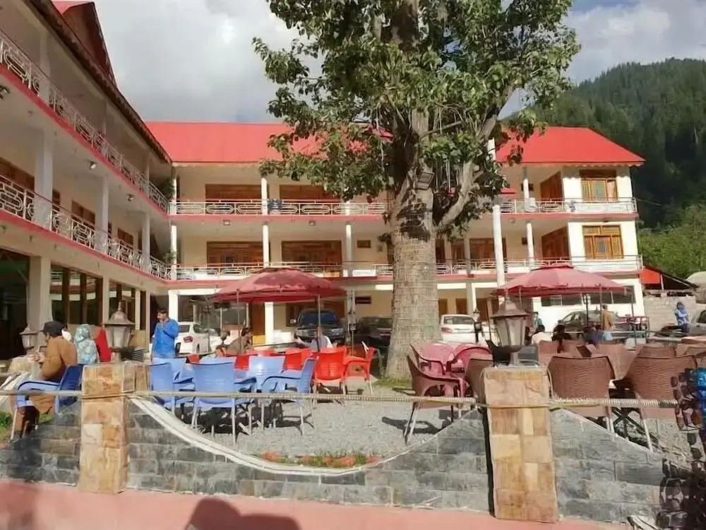 Saif Ul Malik Hotel & Restaurant