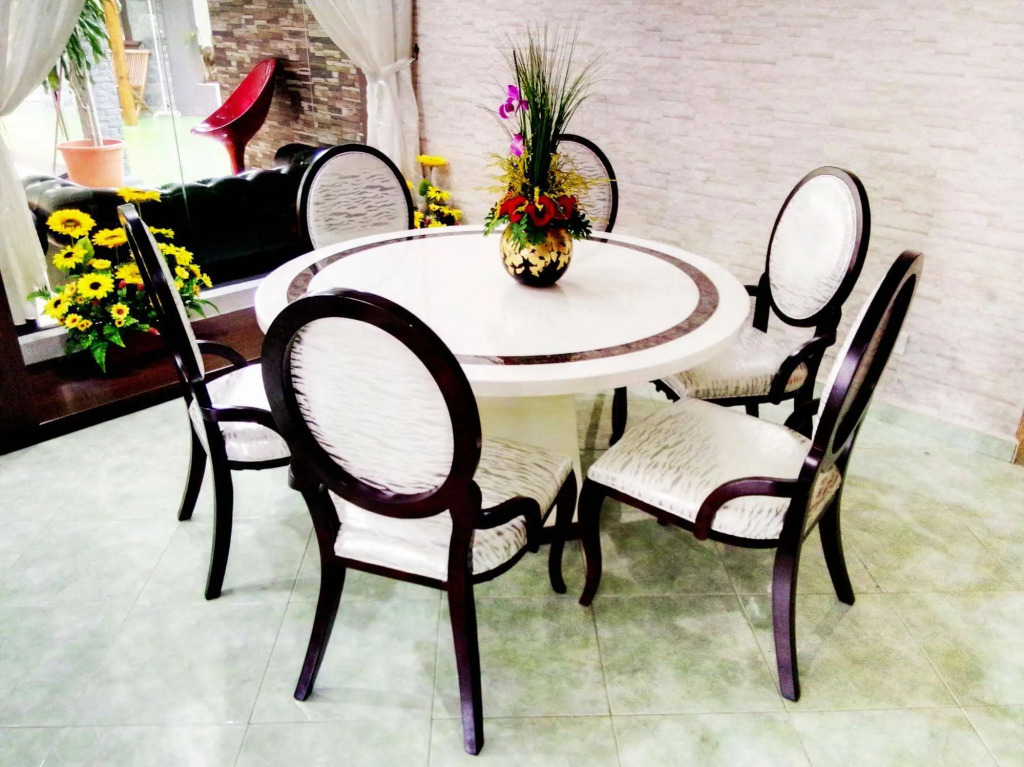Camelia House