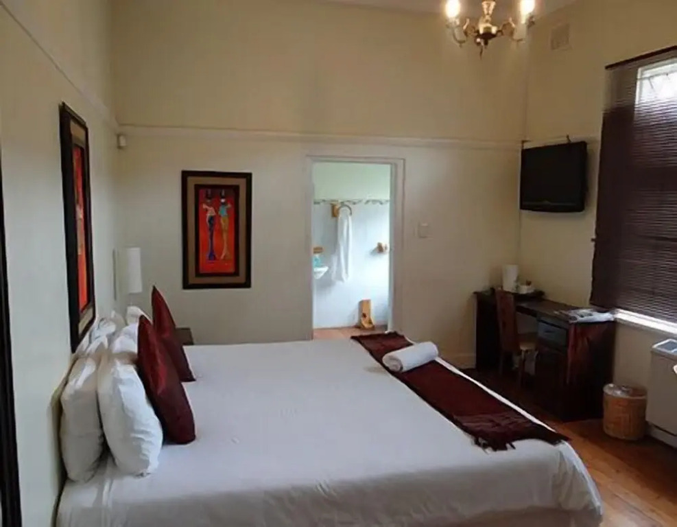 New England Guest House by Ilawu