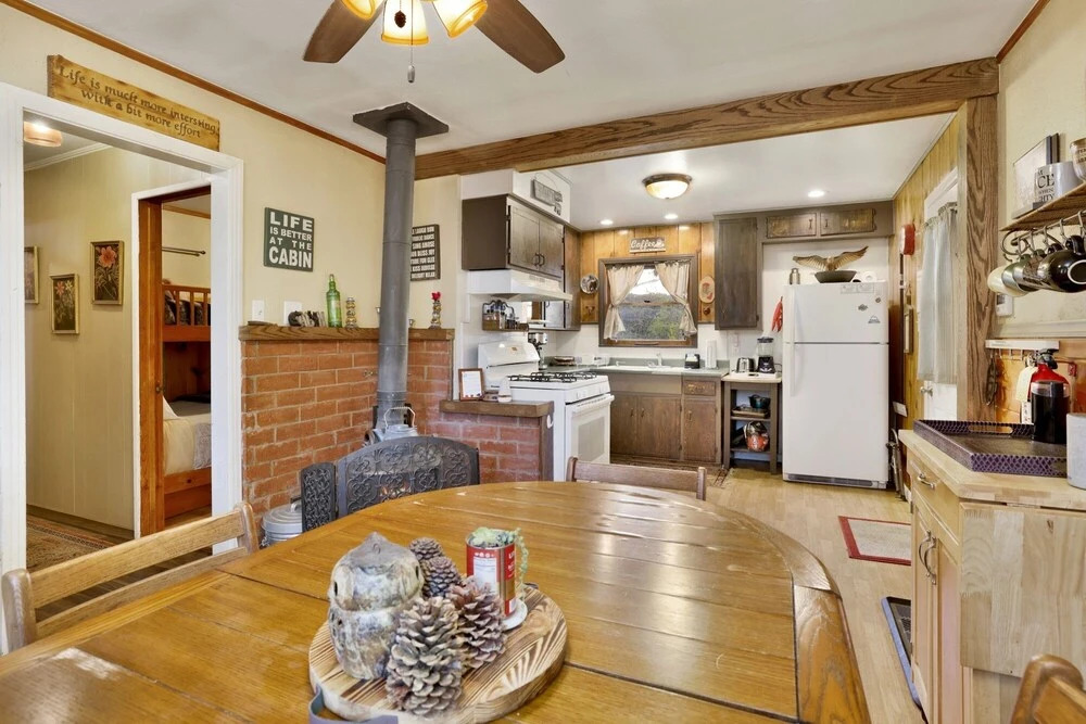 2209-hawks Nest 2 Bedroom Home by Redawning