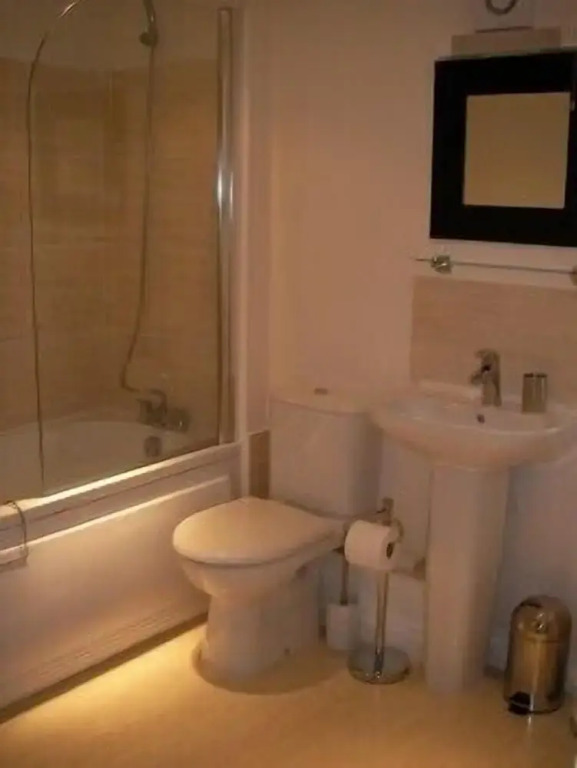 The Bath House Apartment