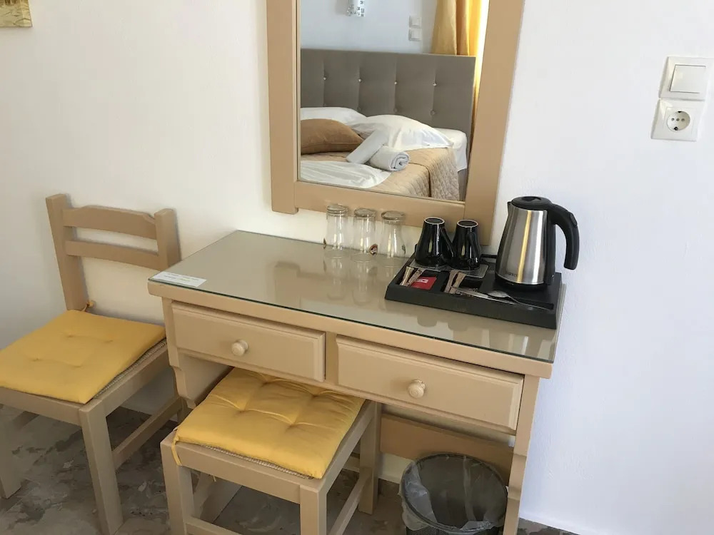 Vassiliki Rooms