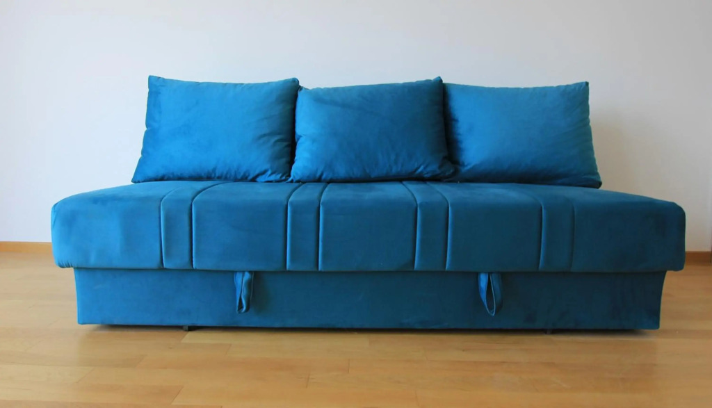 Lovely one bedroom apartment with parking space