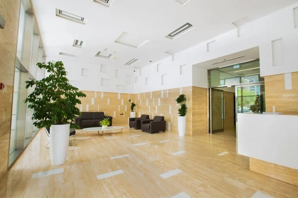 Newly Designed Apartment Walk to the Beach