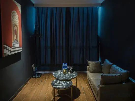 J e-sports Hotel (Shanghai Songjiang University Town)