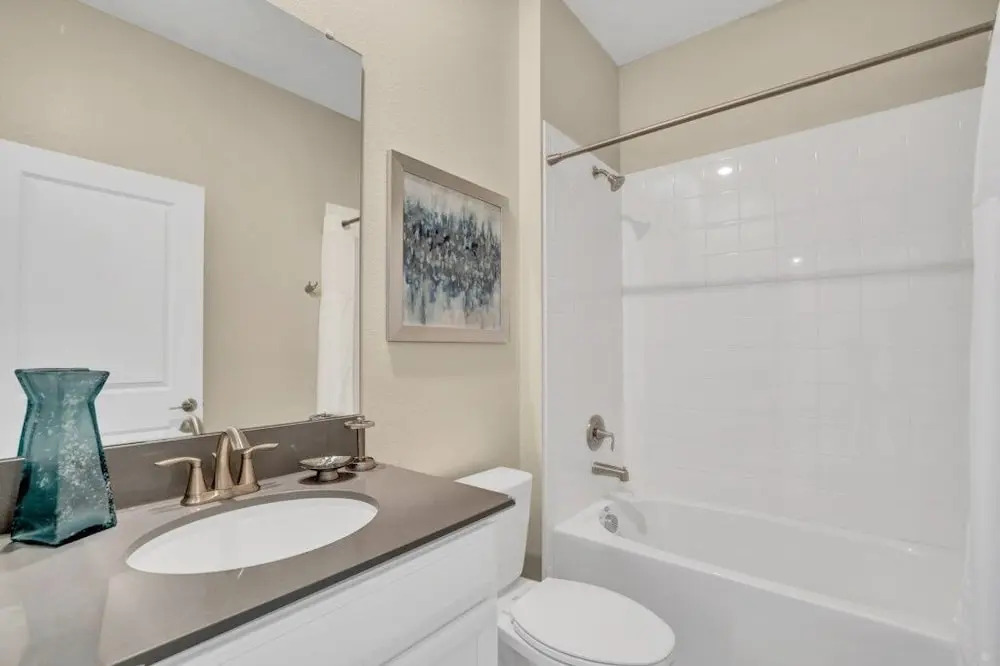 "boutique" Style Home Near Disney! 5 Bedroom Home by RedAwning