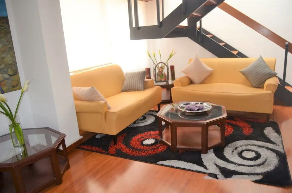 Aparta Suite Casa Regis