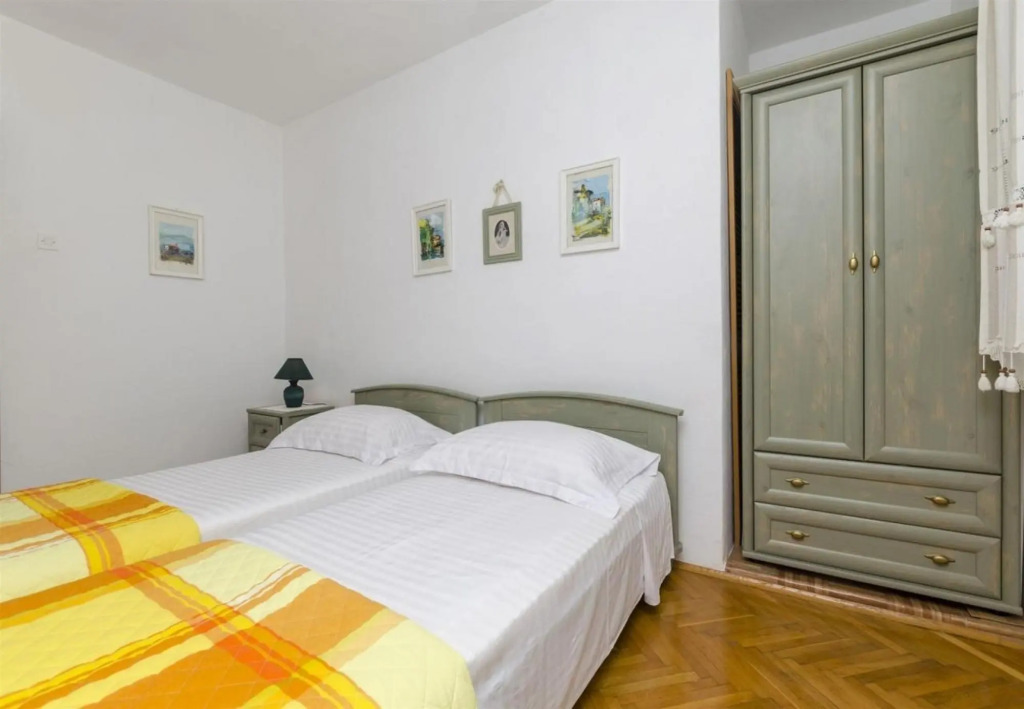 Jadranka - Comfortable and big Terrace - H