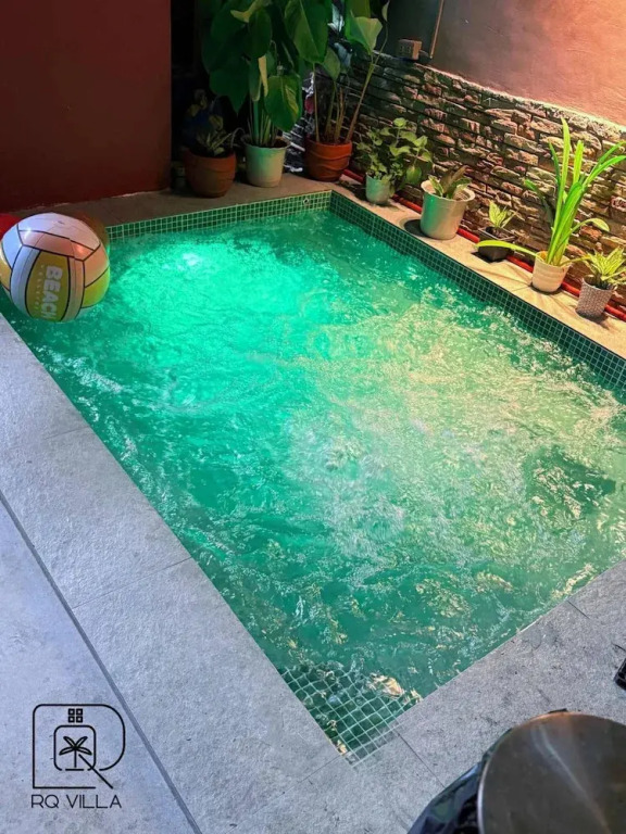 Relax in Style at Angeles Newest Pool Villa Retreat