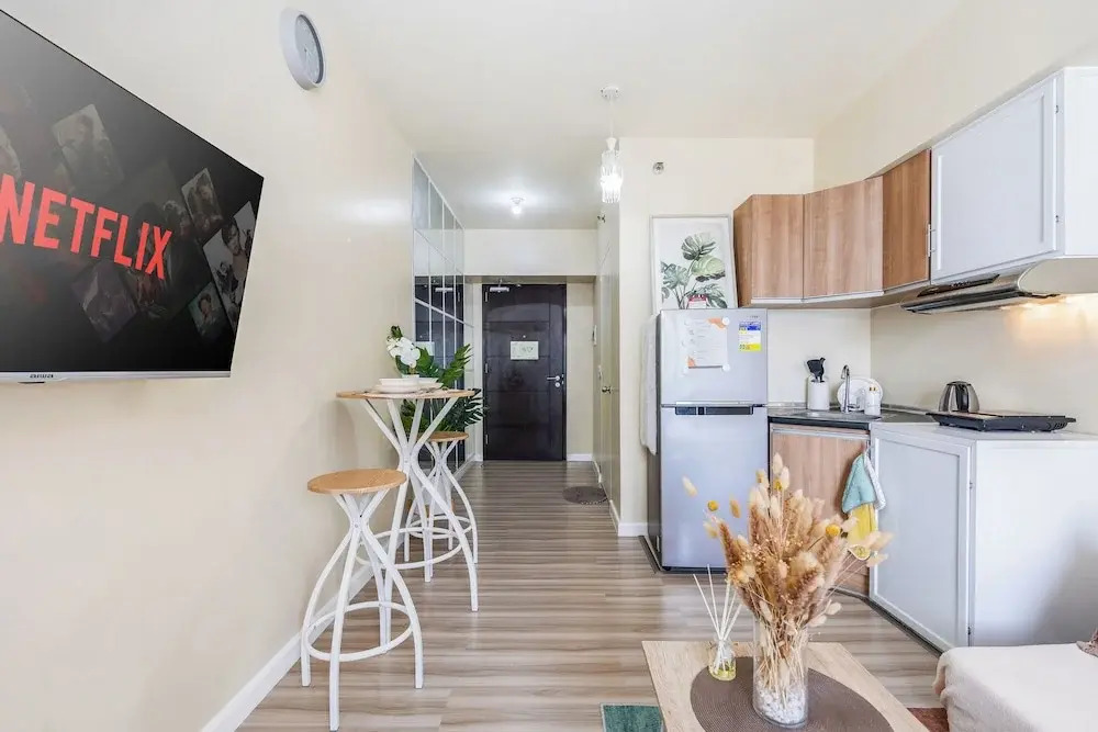 Virgo Nest Rentals - Avida Riala IT Park - City View