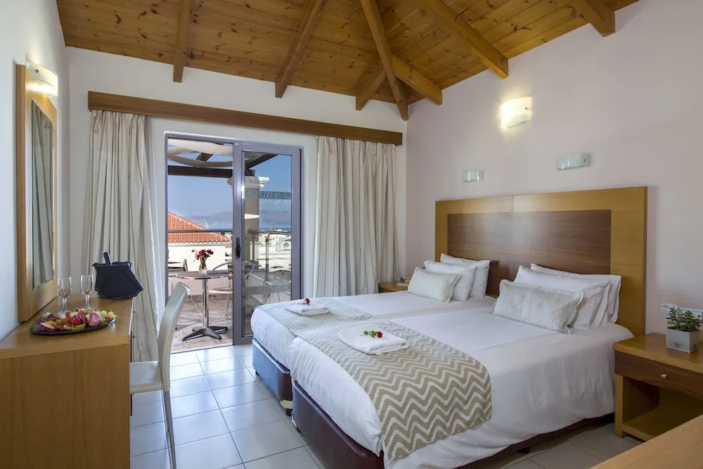 Isida Hotel Agia Marina