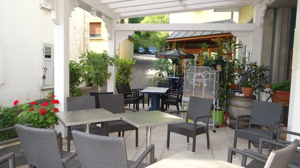 Logis Hôtel - Restaurant Aux Bruyères
