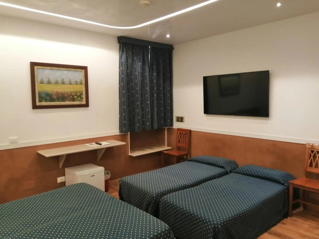 Hotel Verona Rome