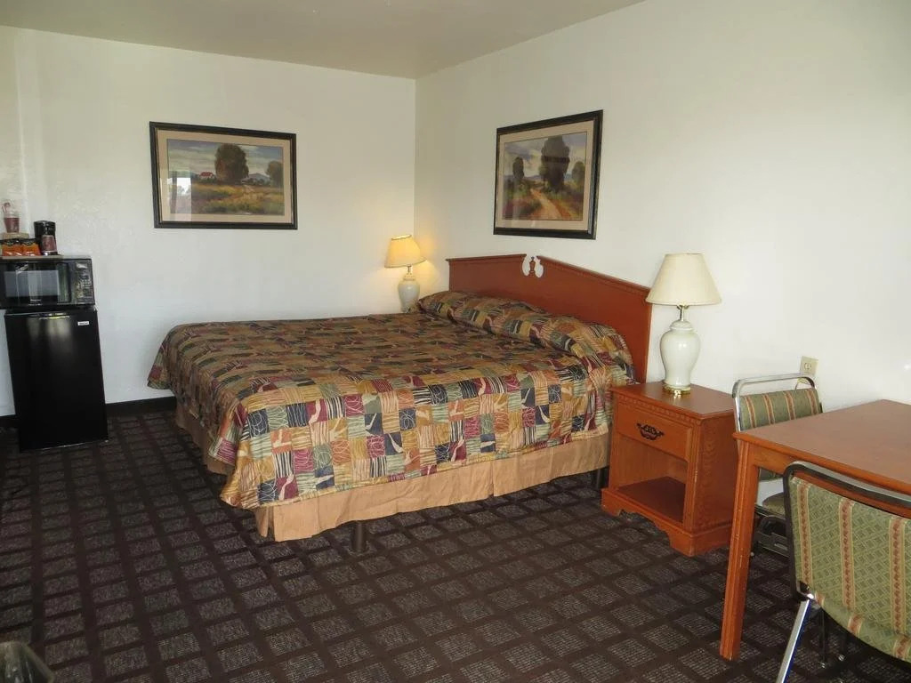 Big Six Motel