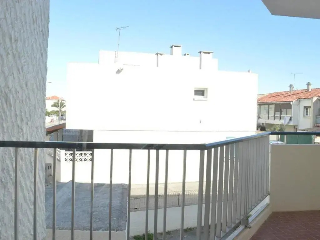 Appartement Le Grau-du-Roi, 3 pièces, 6 personnes - FR-1-250-70