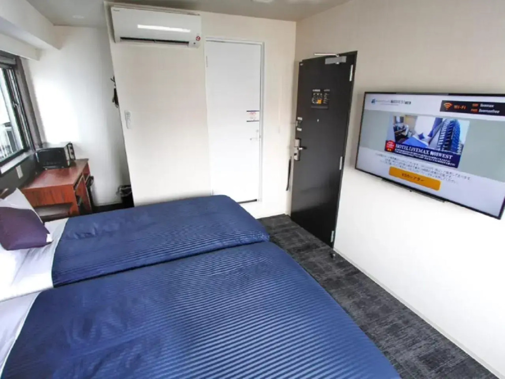 HOTEL LiVEMAX Umeda WEST
