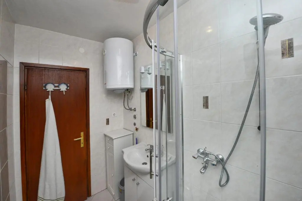 Apartment Kuki (PRC159)
