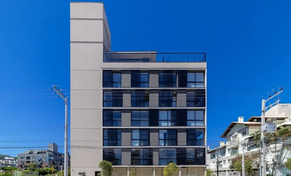 Studios in Building With Swimming Pool in Jurere - SOT