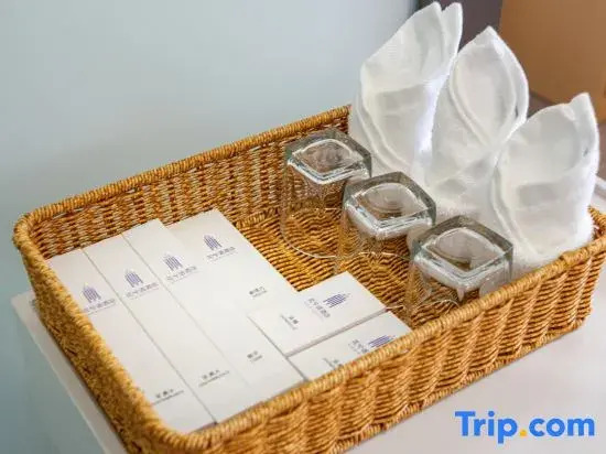 Flower Language Hotel -ThousandsLakelRoadroBurjinrjin)
