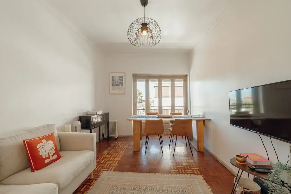 Santa Catarina Flat 2BD With Balcony by Vacationy