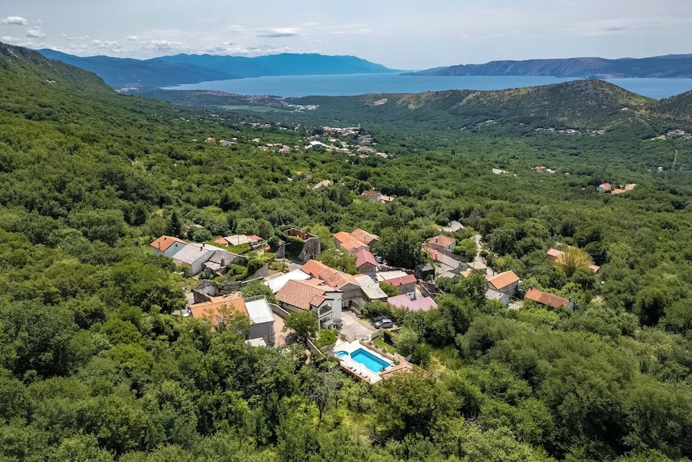 Villa Anna With Private Pool And Garden - Happy Rentals