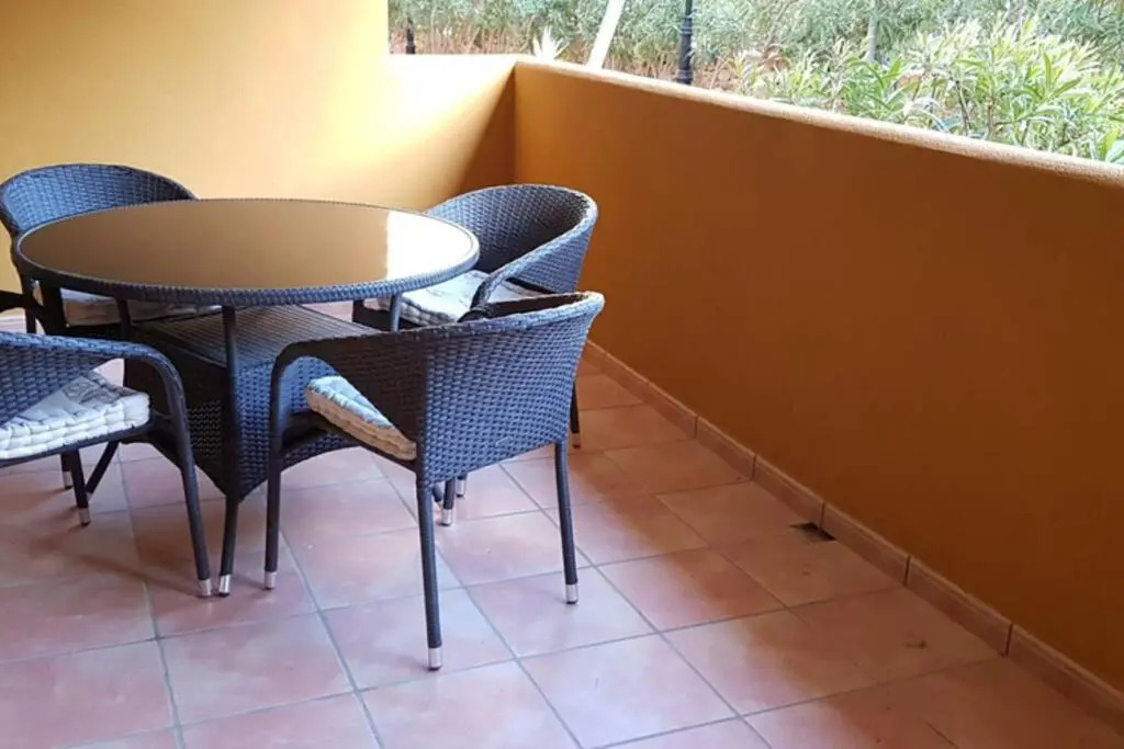 Punta Prima Modern, 100 m sea, 2 swimming-pools, aircondition, Free WI-FI