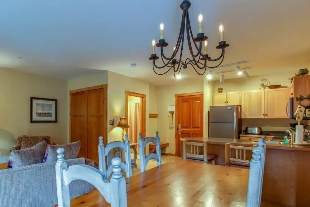 1 Bedroom Mountain Condo In The Heart Of River Run Village Within Walking Distance To Ski