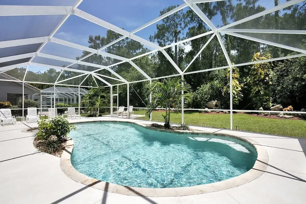 Piccadilly Cir Home