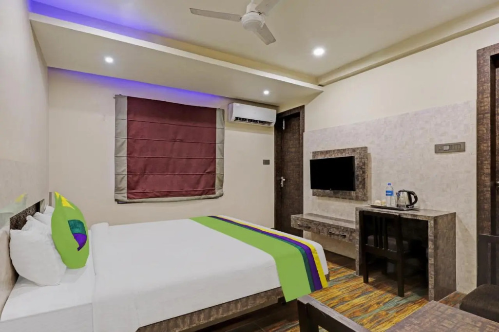 Itsy Hotels Ransu Residency