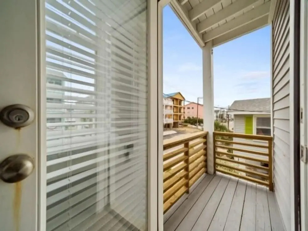 A Shore Thing 1 - Oceanfront And Dog Friendly! Private Beach Access! 3 Bedroom Townhouse by RedAwning