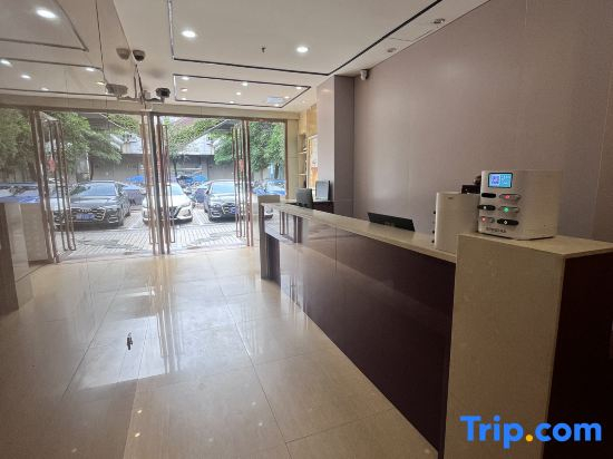 Hexing Preferred Hotel (Shenzhen Nanlian Subway Station)