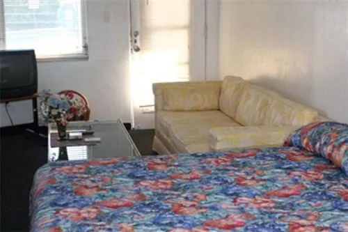 Traveler Motel