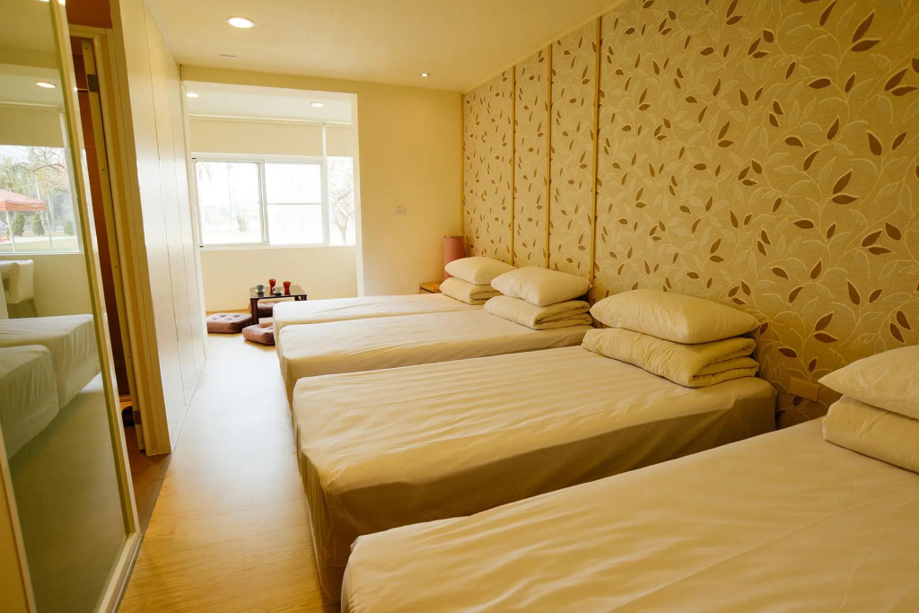 Chengching Lakeside Resort