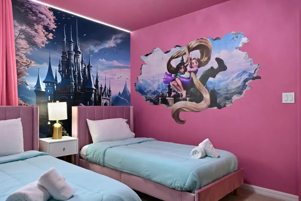 10BR Disney Oasis Star Wars Themed Family Retreat
