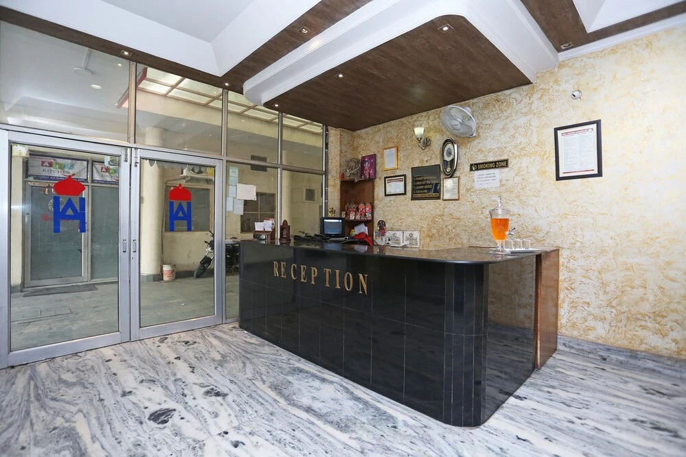 OYO 14511 Apollo Inn