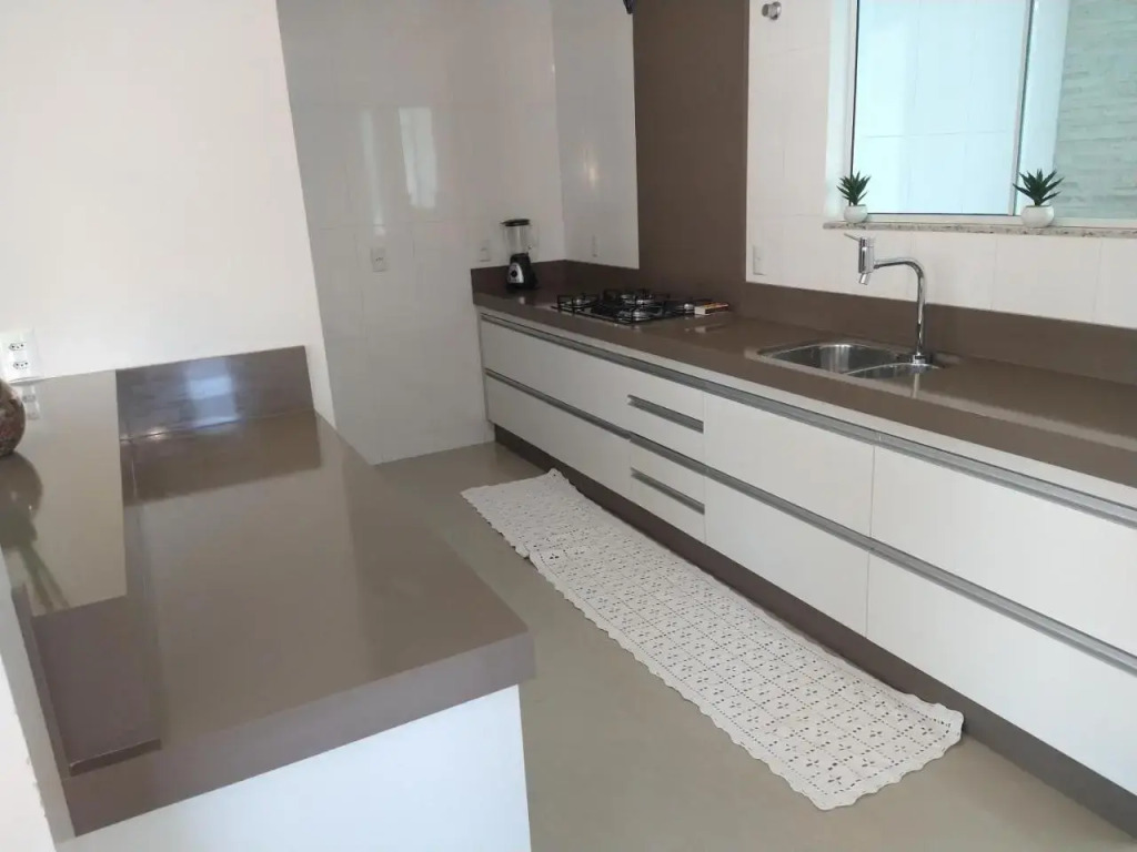 Casa 3 quartos praia de Bombas