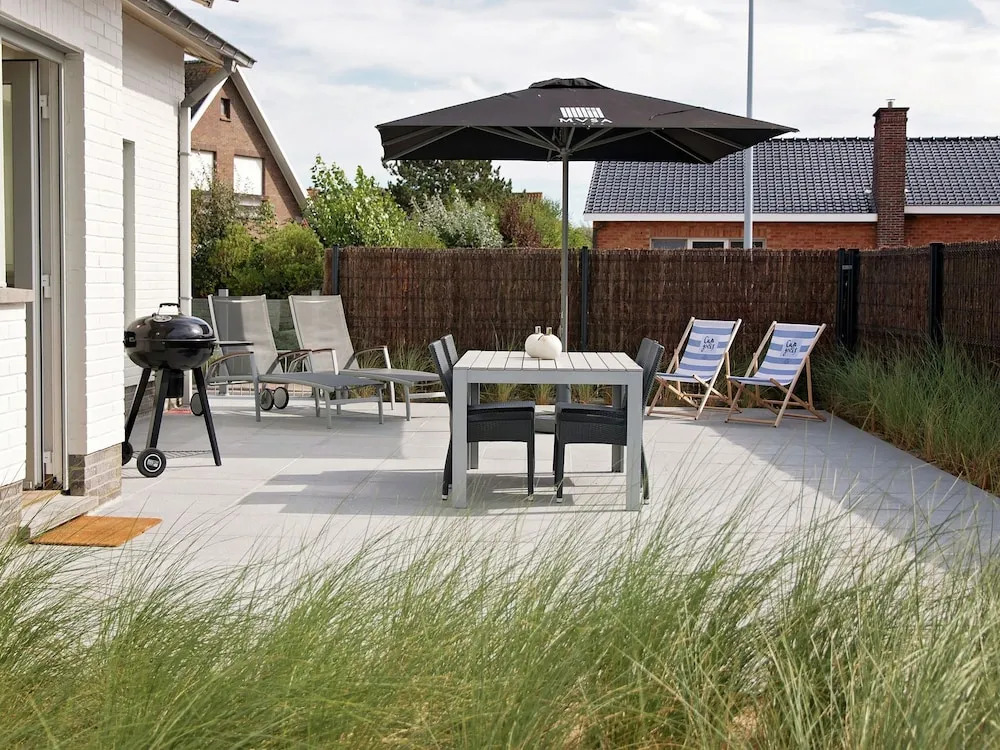 Enticing Holiday Home in Middelkerke near Sea