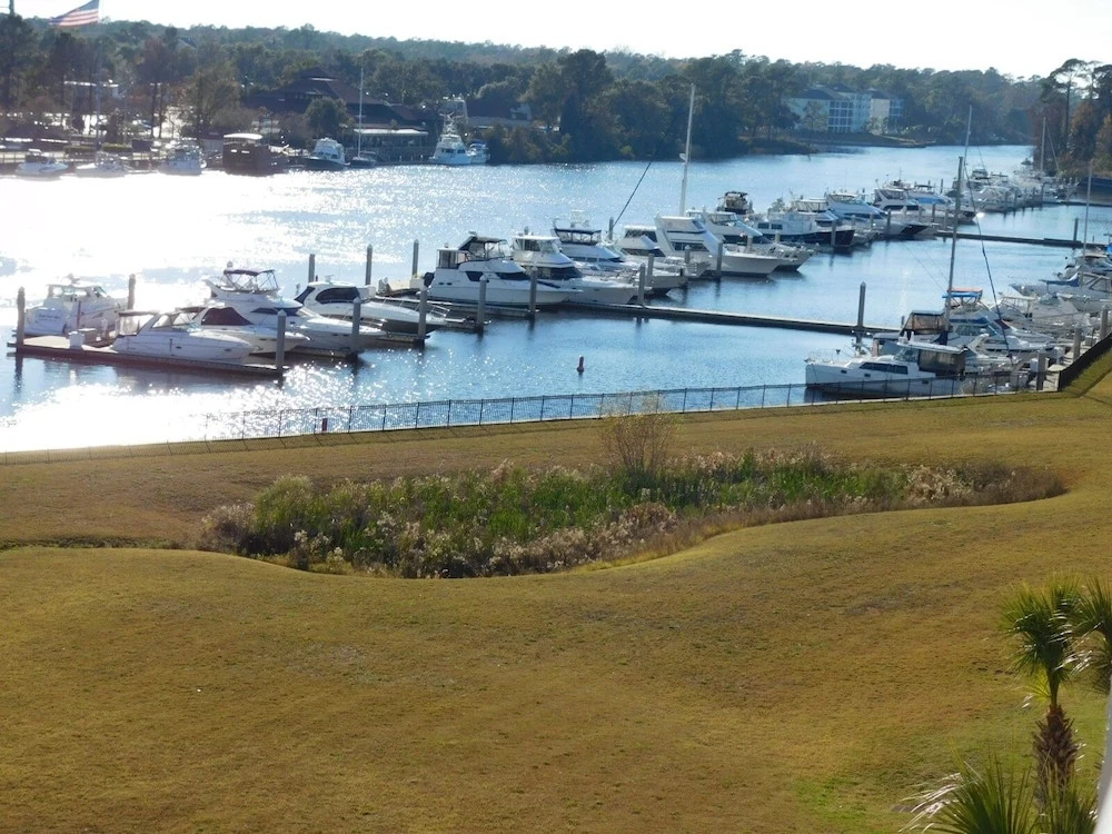 Yacht Club Villas #2-405