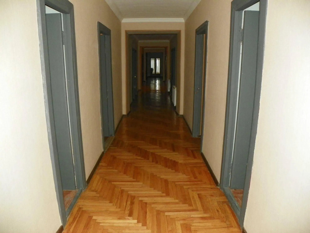 Отель Hereti