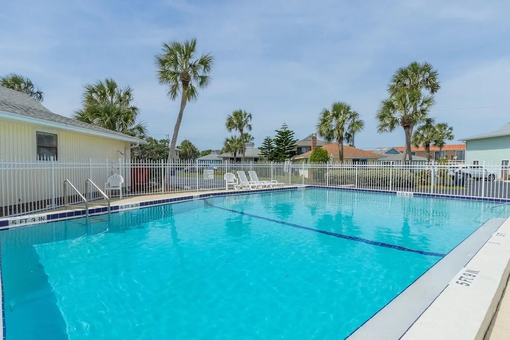 Surf Crestge 20 - 4 Br Cottage
