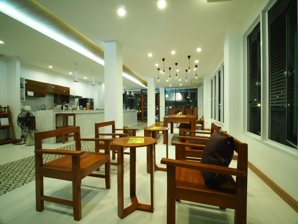 WEE HOSTEL