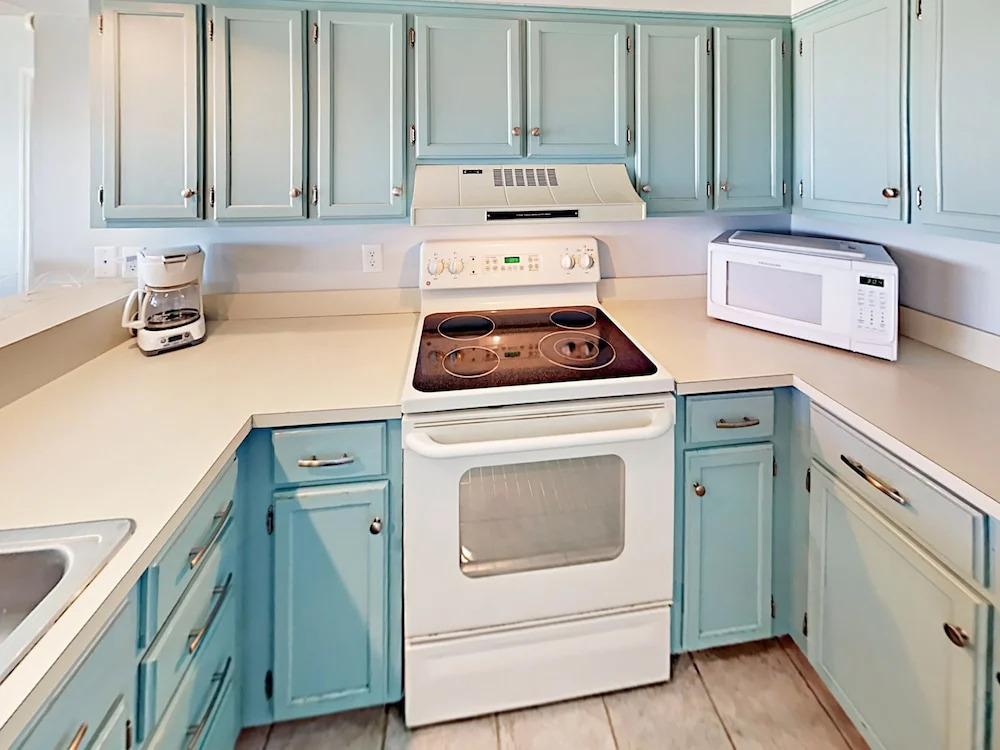 105 South Ocean Boulevard Condo 3 Bedrooms 2 Bathrooms Condo