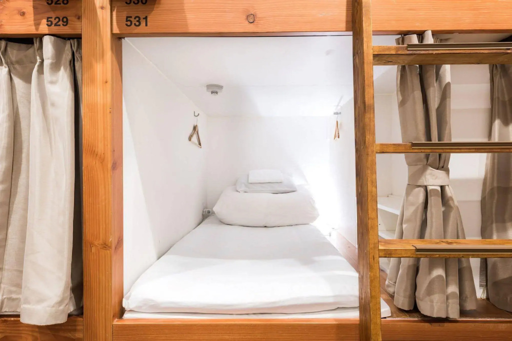 Drop Inn Osaka