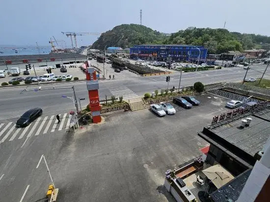 Yipinmiao Express Hotel (Dalian Medical University Tahewan Happy Coast)